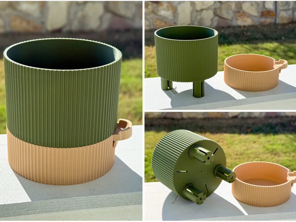 Maceta de autorriego redonda acanalada